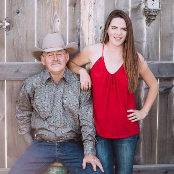 Meet your Posher, Kacey - Picture 1 of 1